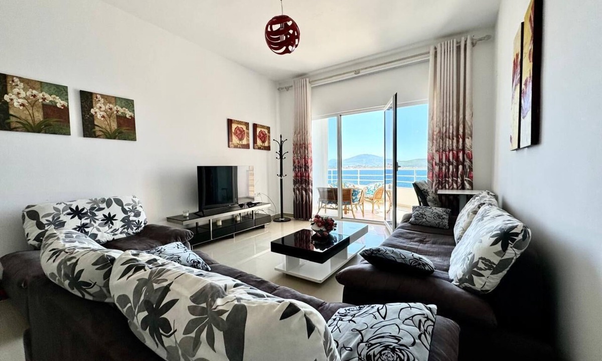 Kodrra Apartment | Red Apartment Saranda
