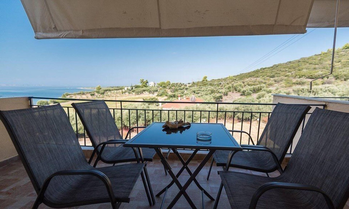Ormilia House | Red Coral Apartments