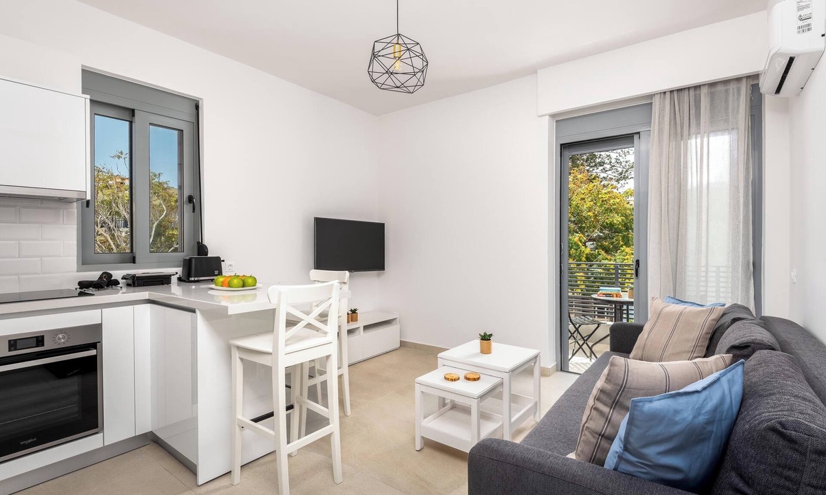 Rhodes Apartment | Retreat Apartment in Rhodes Town