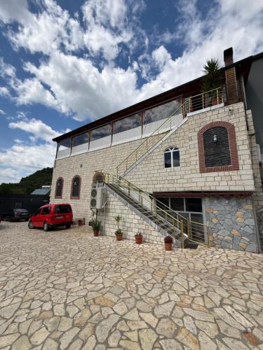 Sakës Apartment | Riverside Rooms Klos