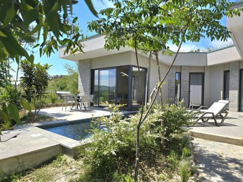 Ishem House | Rodon Private Pool Villa 277