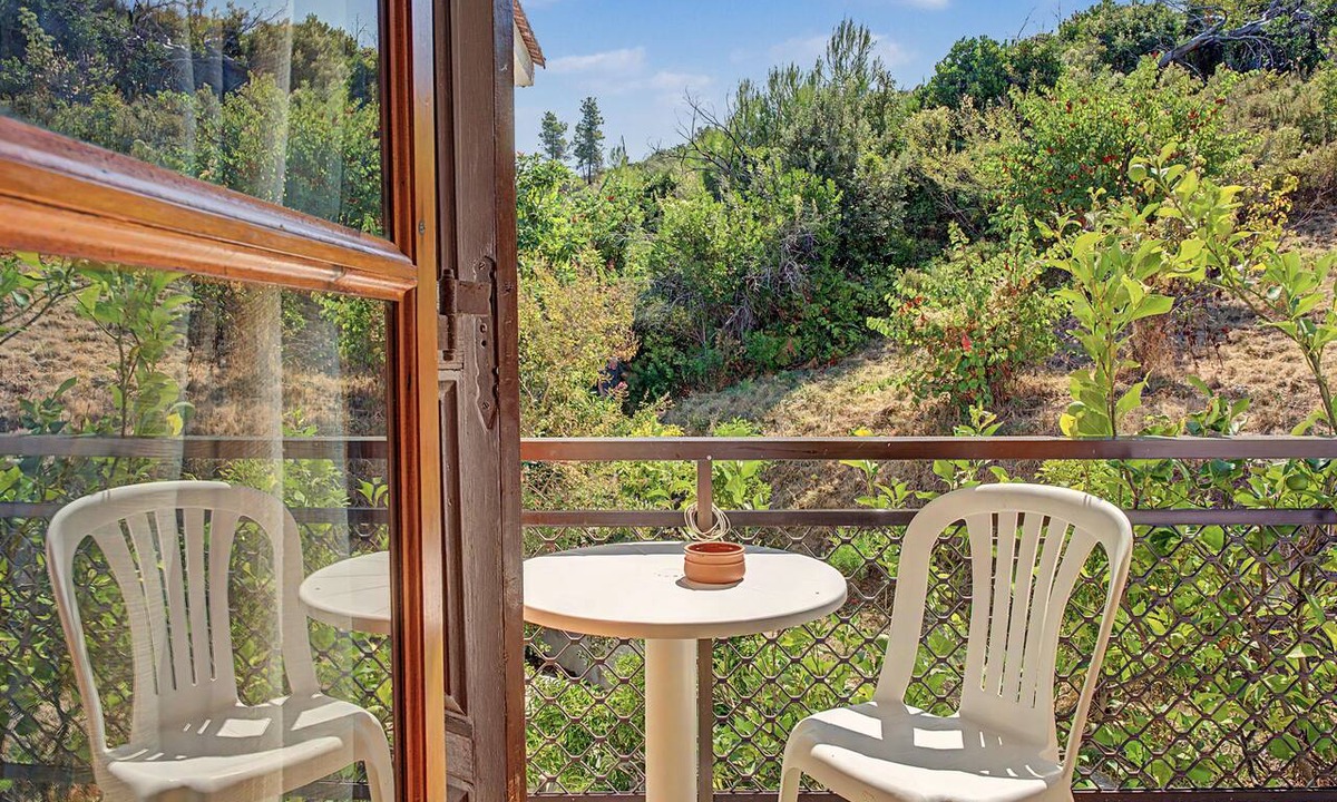 Psaropouli Apartment | Room 'Orama 26' with Sea View, Wi-Fi and Air Conditioning