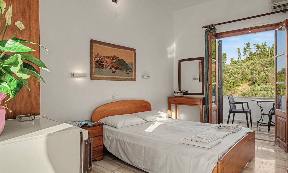Psaropouli Apartment | Room 'Orama 37' with Sea View, Wi-Fi and Air Conditioning