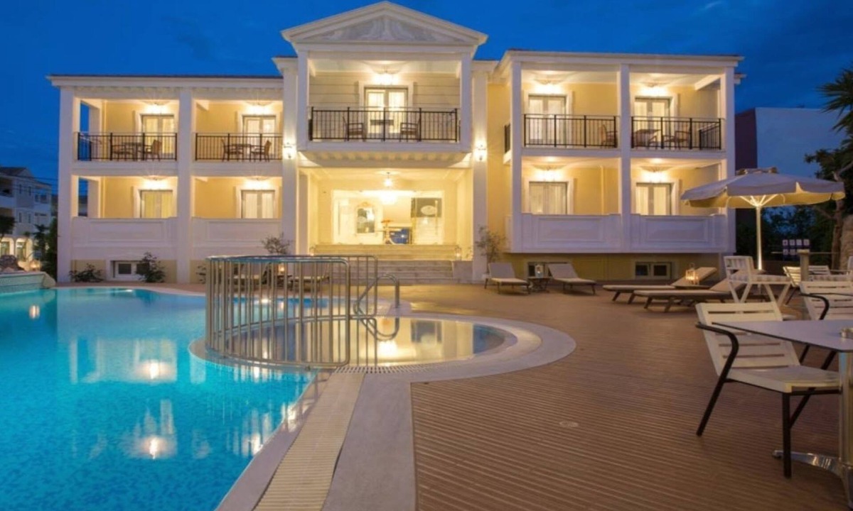 Nidri Hotel | Royal Nidri Hotel & Apartments