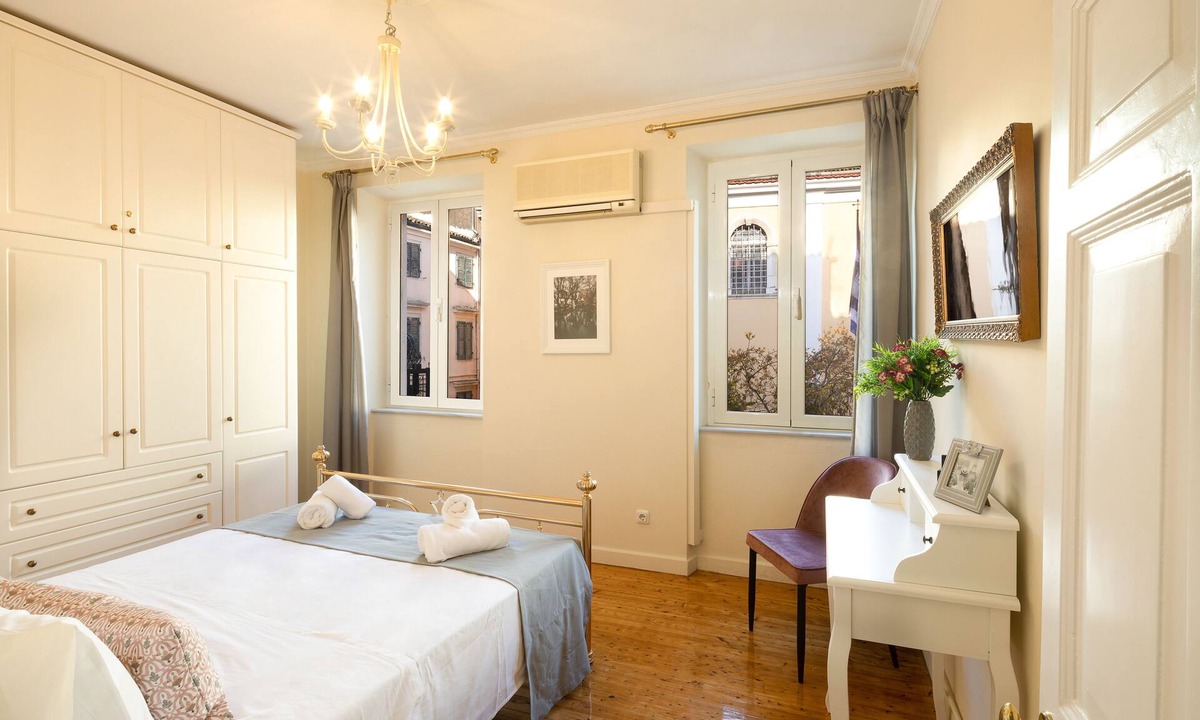 Old Town Apartment | San Nicolo dei Vecchi Casa by CorfuEscapes