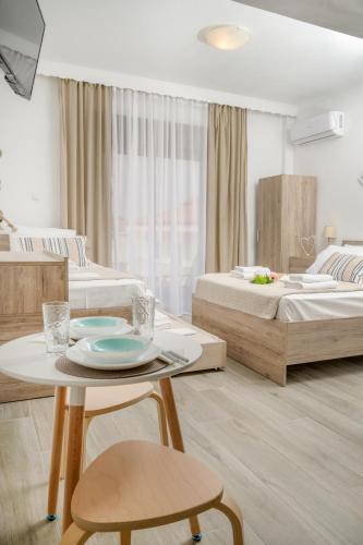 Nea Rodha Apartment | SAND rooms to let