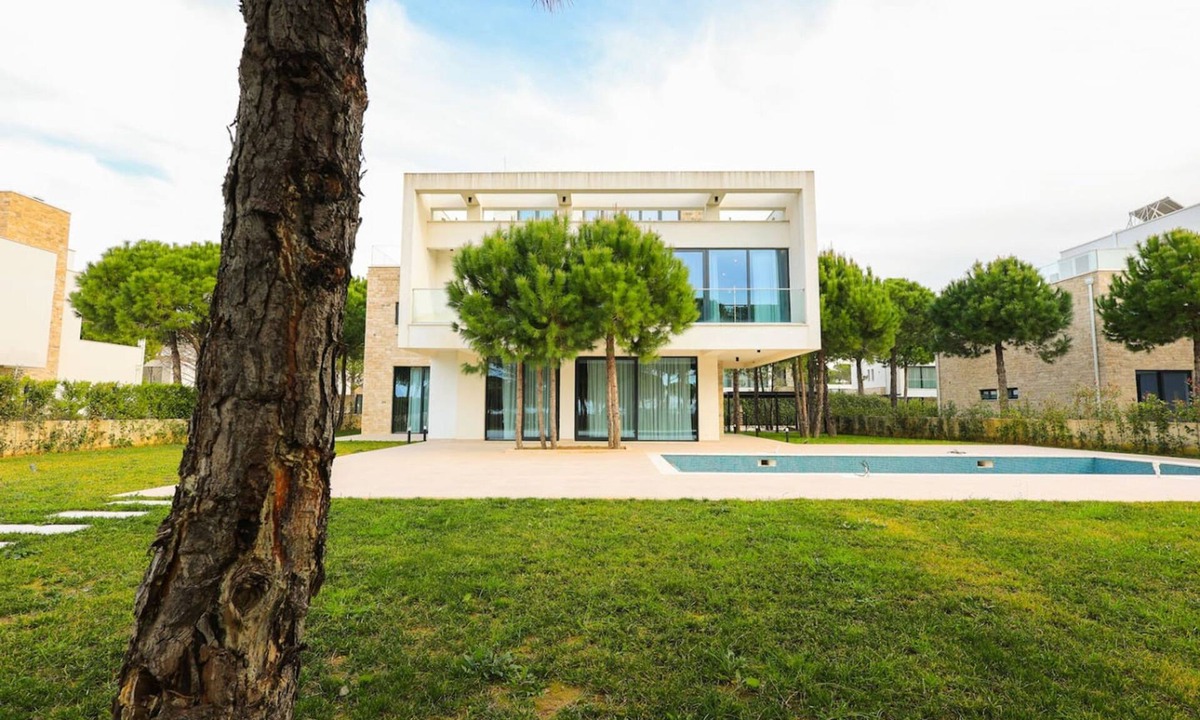 Ishem Apartment | SanPietro Elite Villa