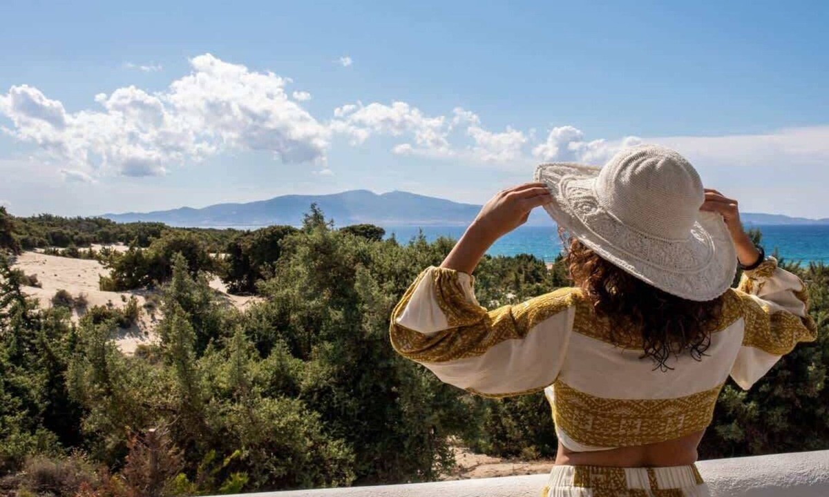 Naxos Villa | Sea-View Elegant Villa Shared Pool & Terraces