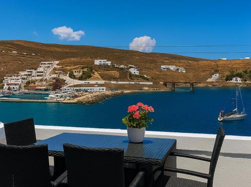 Loutra Apartment | Seafront Alos Gem - Loutra Seaview Escape