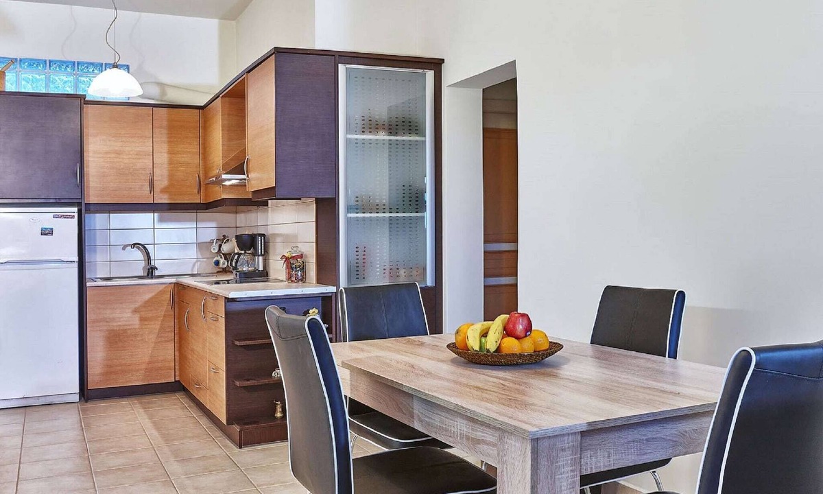 Karteros House | Seaside Serenity Stay
