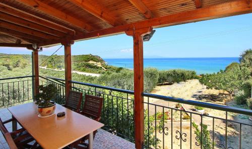 Pangaio House | Seaview Home