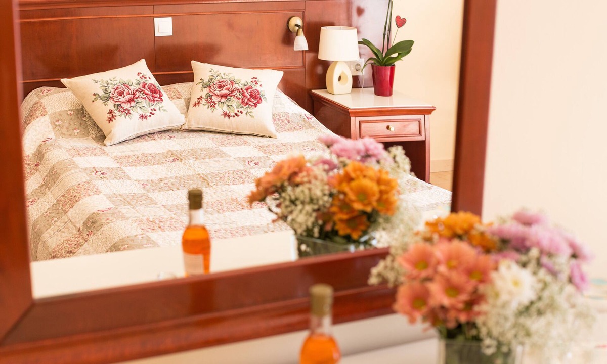 Petriti Bed & Breakfast | Secluded Sea View Room