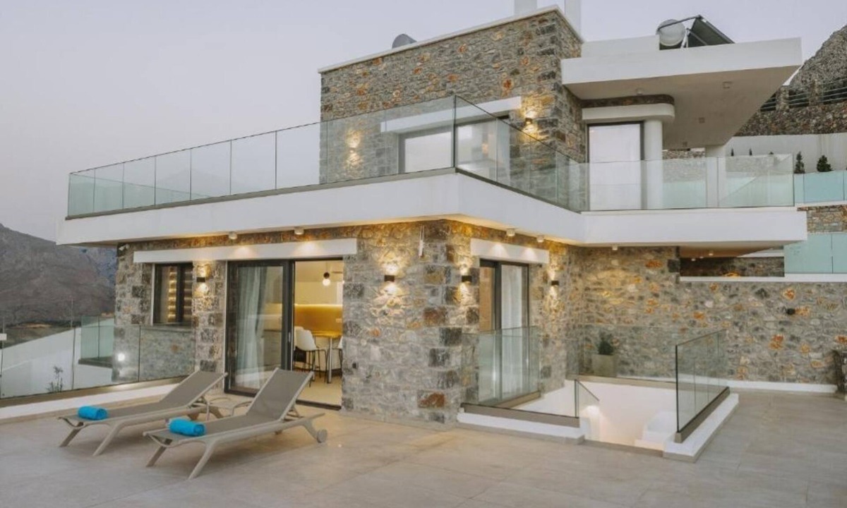Lefkogeia Villa | Secret Oasis – One-Bedroom Villa with Infinity Pool