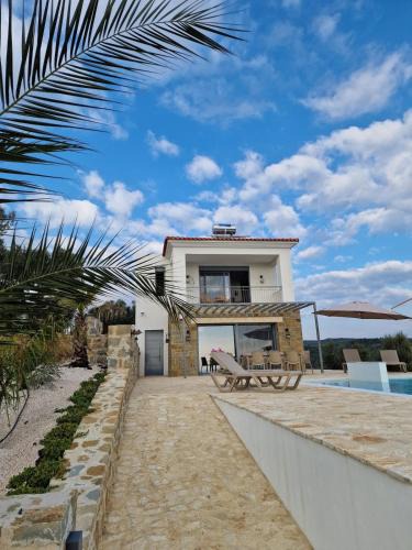 Grizokambos Villa | Seeview Villa and Mountain view