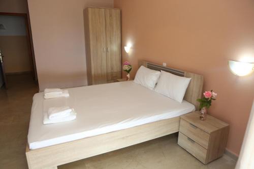 Loutsa Hotel | Selini hotel