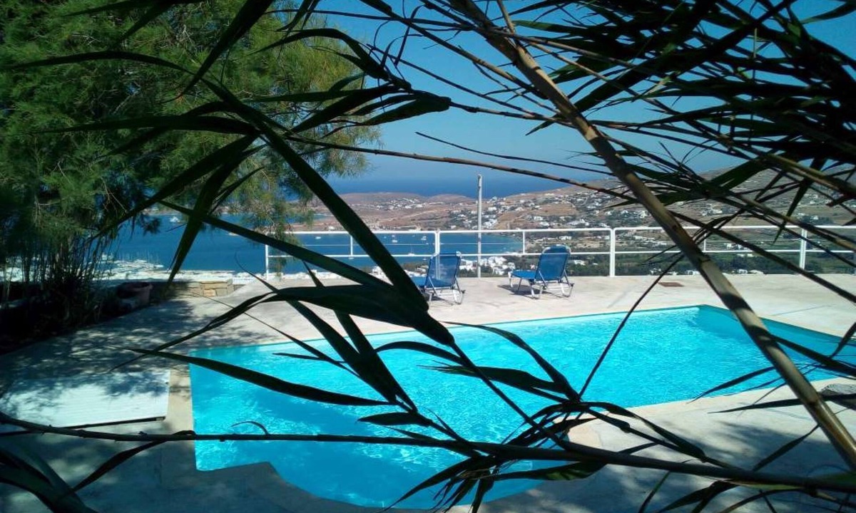 Parikia House | Semi-detached house on the heights of Parikia - Exceptional view of the Cyclades