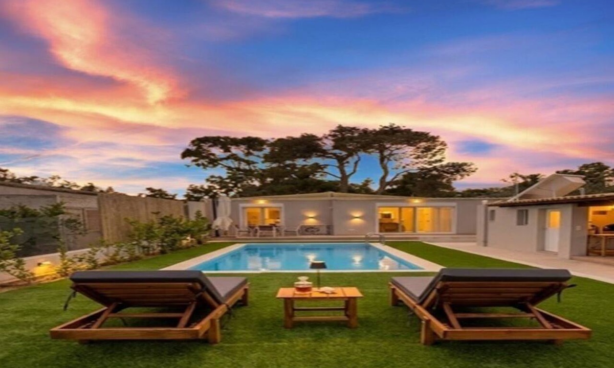 Kropia House | Serenity Privé Pool & Garden with BBQ Villa