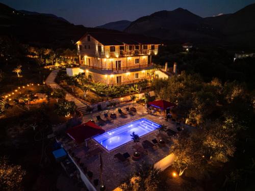 Mesopotam House | Shena The Farm Boutique