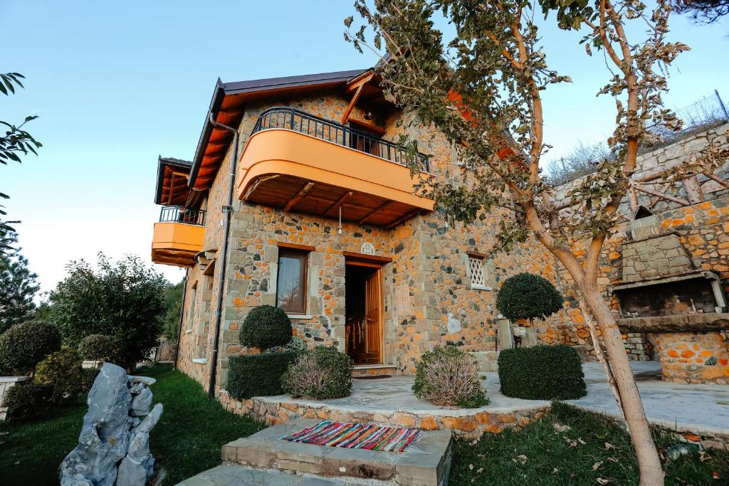 Elbasan House | Shtepia Tradites Gjinar