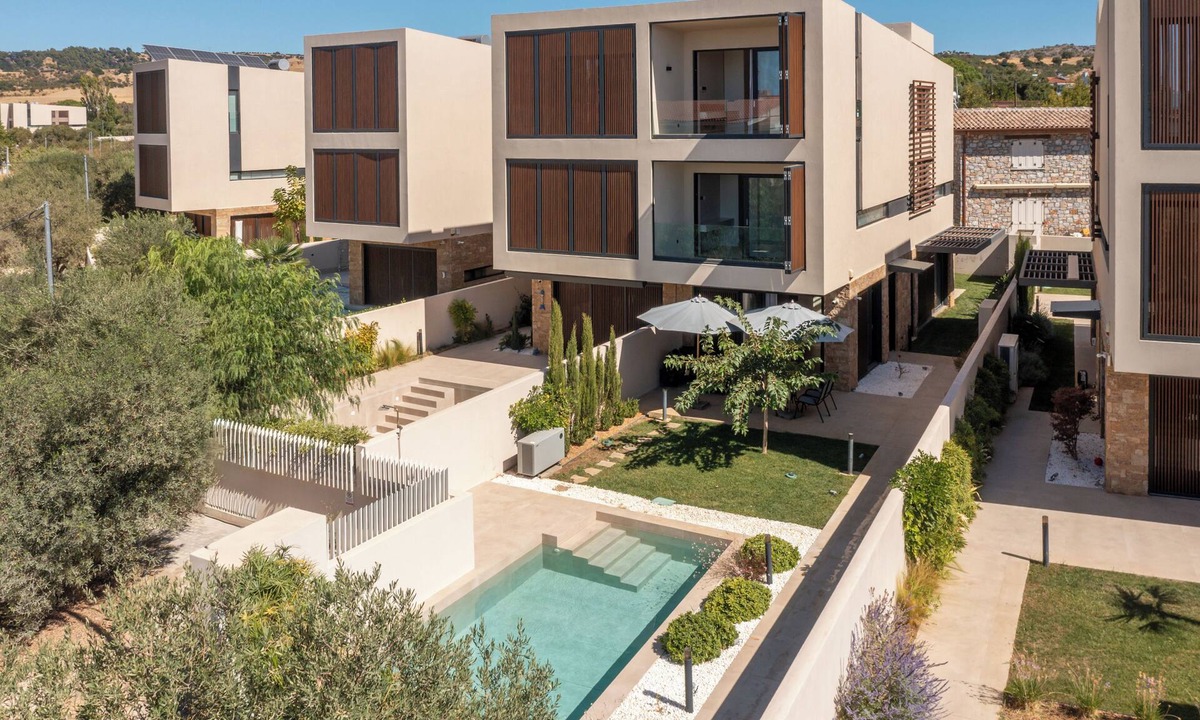 Nikita Villa | SithoniaRS Luxury Three Floor Villa N2 with Private Pool & Garden