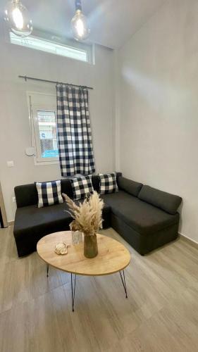 Ampelokipoi-Menemeni Apartment | SKG Loft