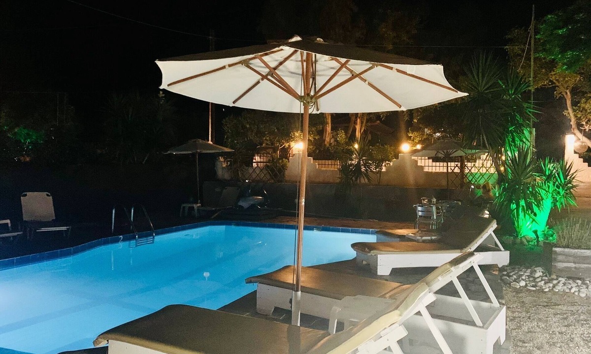 Stafylos Apartment | Skopelos Inn