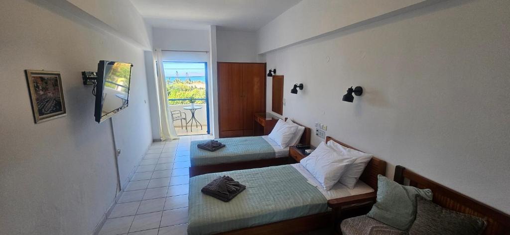 Vathianos Kampos Apartment | Sky Eye Studios