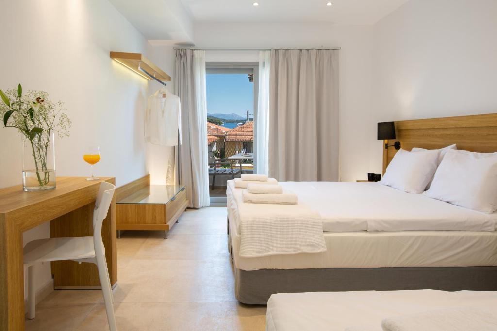 Nidri Hotel | Smile Inn