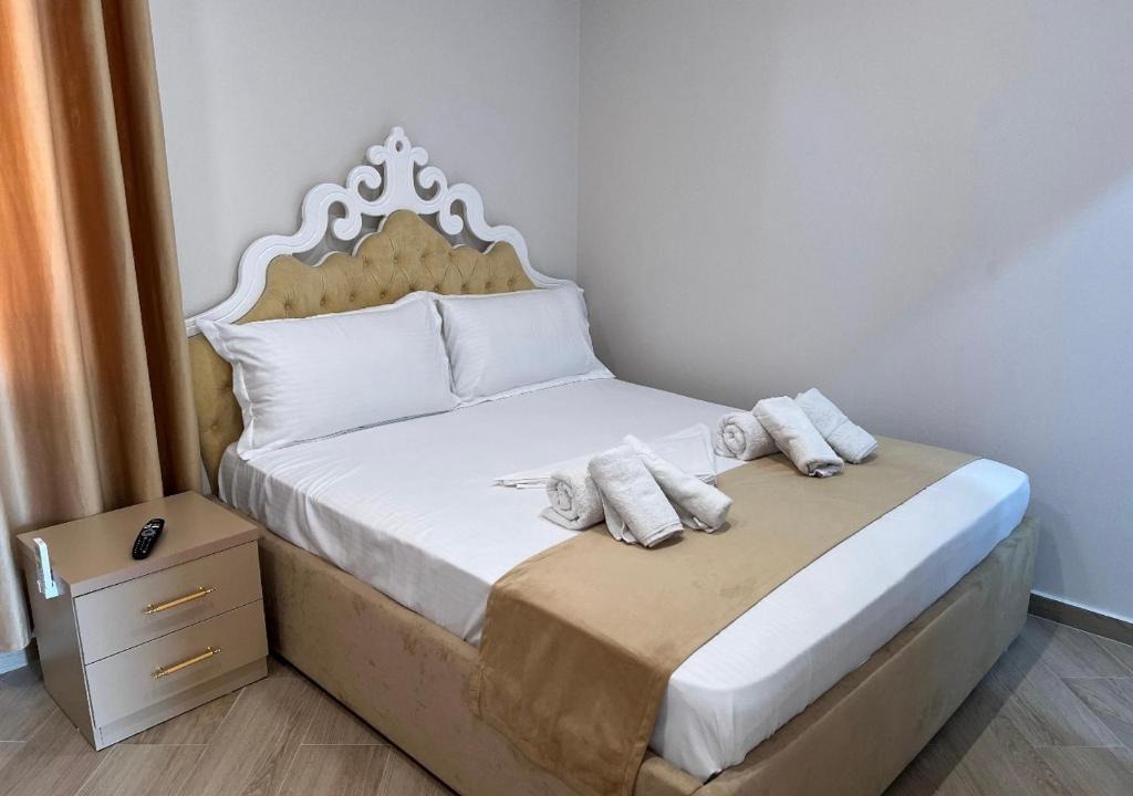 Kamez Hotel | Sofra e Vjeter Restaurant and Guesthouse