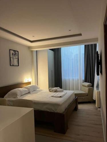 Blloku Apartment | Sol Heart of Tirana Blloku studio