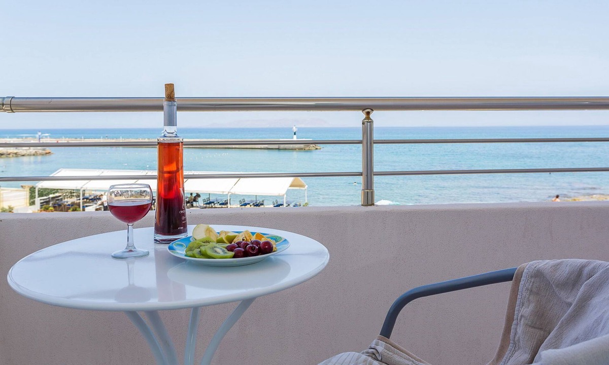 Gouves Hotel | Sole Mare Seaside Apts- Seaview studio (3)