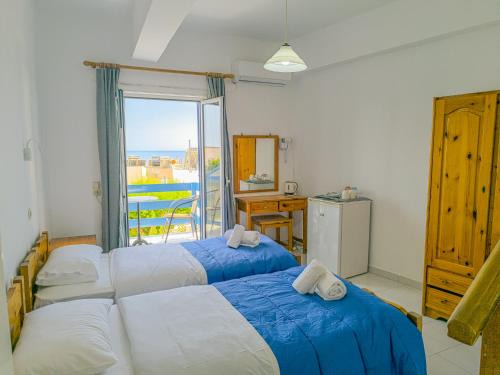 Sougia Apartment | Sougia Afrodite Rooms 3 with balcony