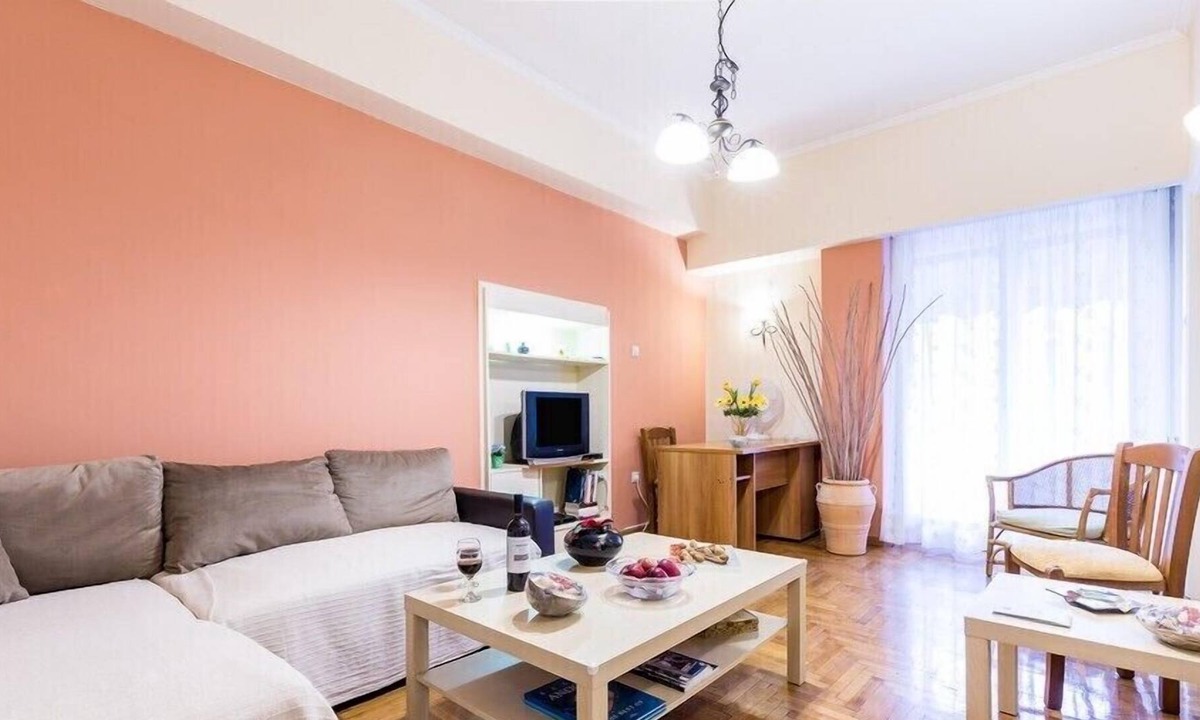 Platia Viktorias Apartment | Spacious apartment with 3 bedrooms