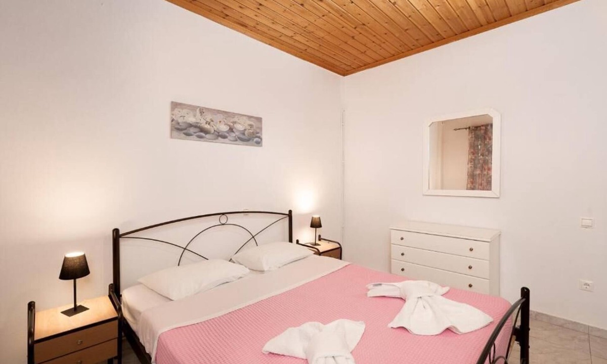 Markopoulon Apartment | SPACIOUS HOUSE WITH SEAVIEW