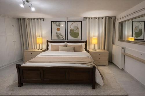 Vatos Apartment | Spacius Garden flat ,1km from the beach , Sleeps 5 ,by likeyourhome