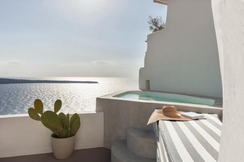 Oia Bed & Breakfast | Spitia Santorini Villa Collection