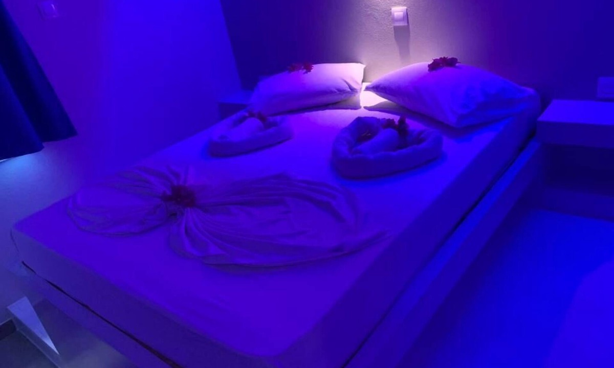 Ios Town Hotel | Standard Double or Twin Room, 500 metres away from the beach