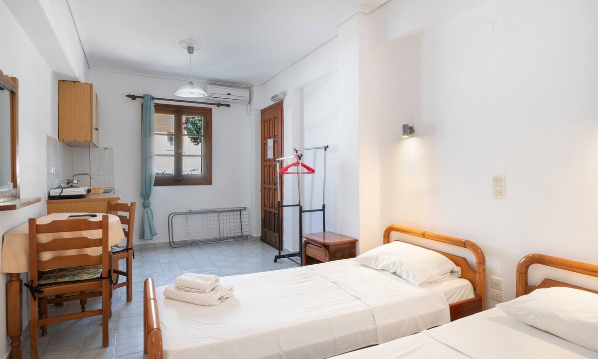Mpatsi Apartment | Standard Double Room Apartment with Shared Garden and Wi-Fi