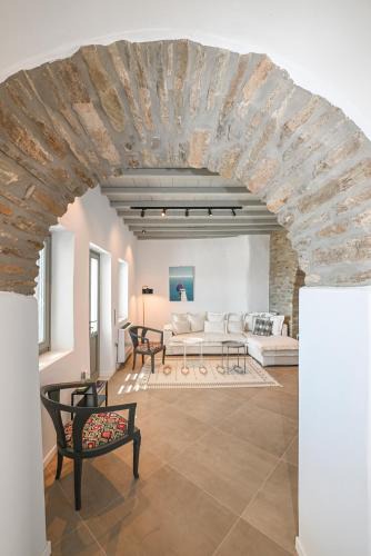 Arnados House | Stone Grey Arnados