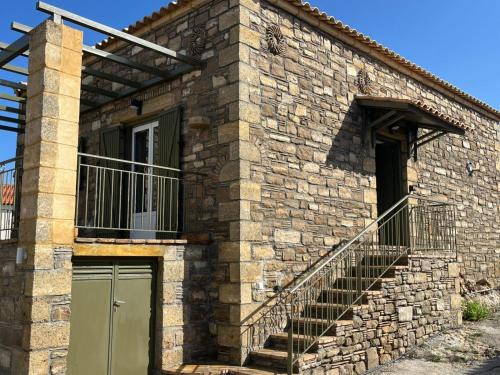 Koroni House | Stone House Bourgos