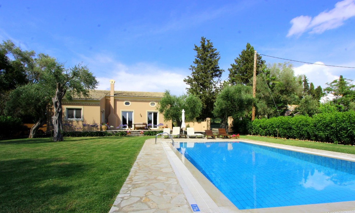 Corfu Town Villa | Stone Rose Villa Charming, farmhouse with pool