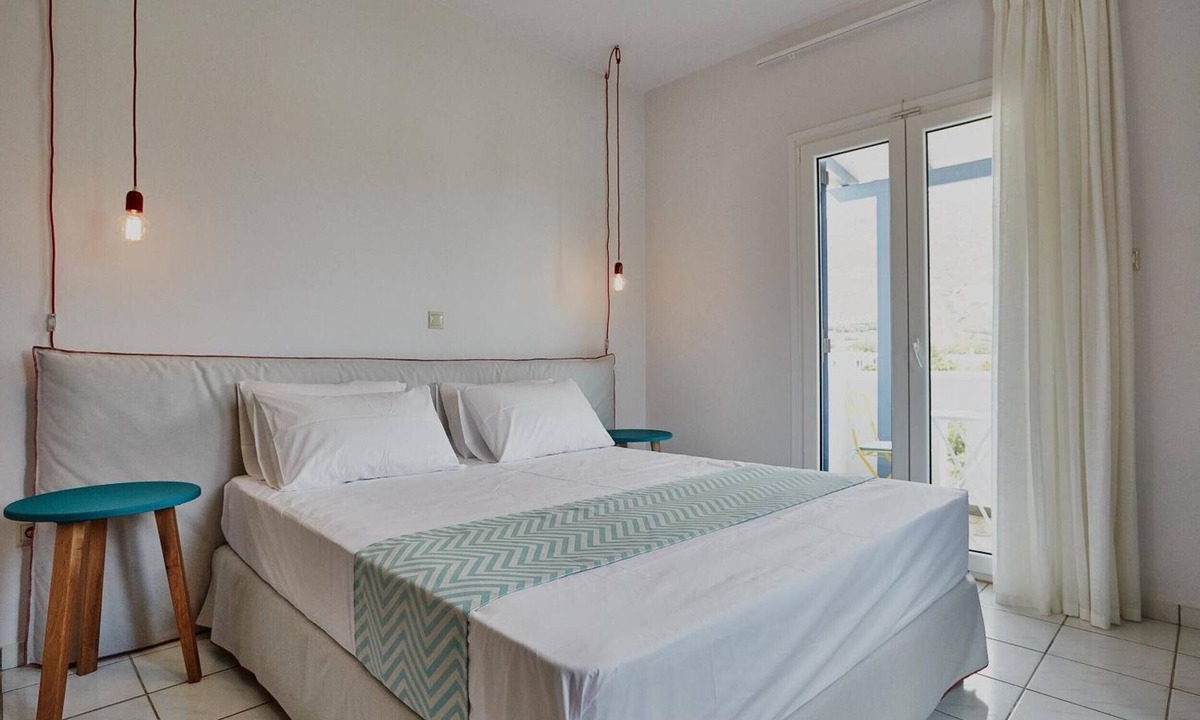Gavrio Apartment | Studio Apartment 'Irene 5 Standard Double 2' with Sea View, Wi-Fi and Air Conditioning