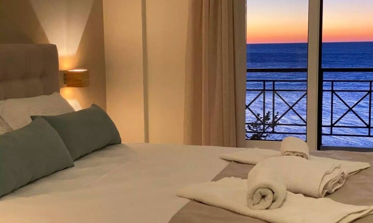Agios Nikitas Apartment | Studio Apartment 'Sunset Premium 11' with Sea View, Wi-Fi and Air Conditioning