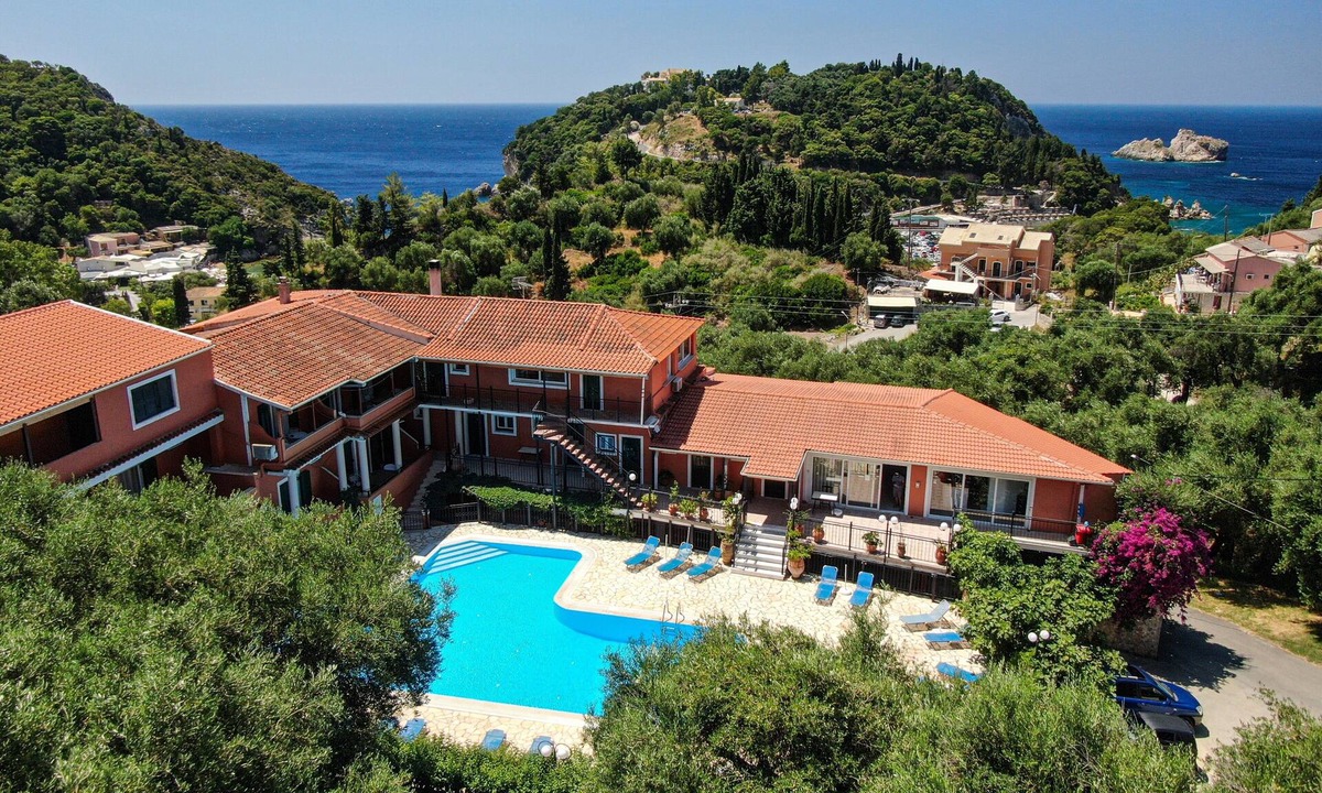 Paleokastritsa Apartment | Studio "Arianna Studio Ground Floor 1" with Sea View, Shared Pool & Wi-Fi