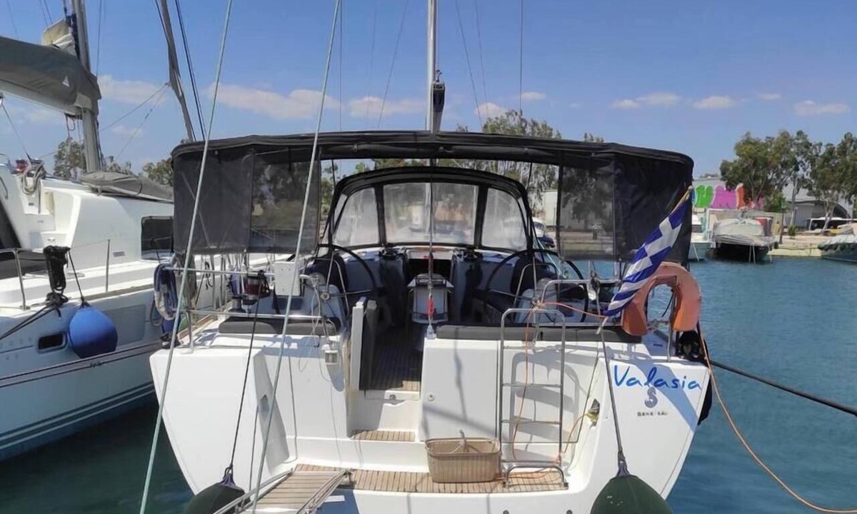 Elefsina Boat Rental | Sun-Kissed Sailing Adventure in the Serene Saronic Islands