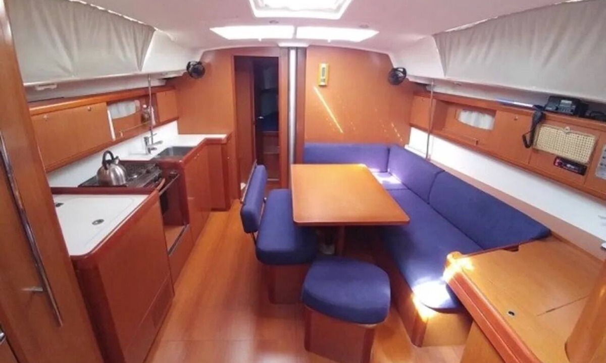 Atalanti Boat Rental | Sun-Kissed Sailing Adventure in the Serene Saronic Islands