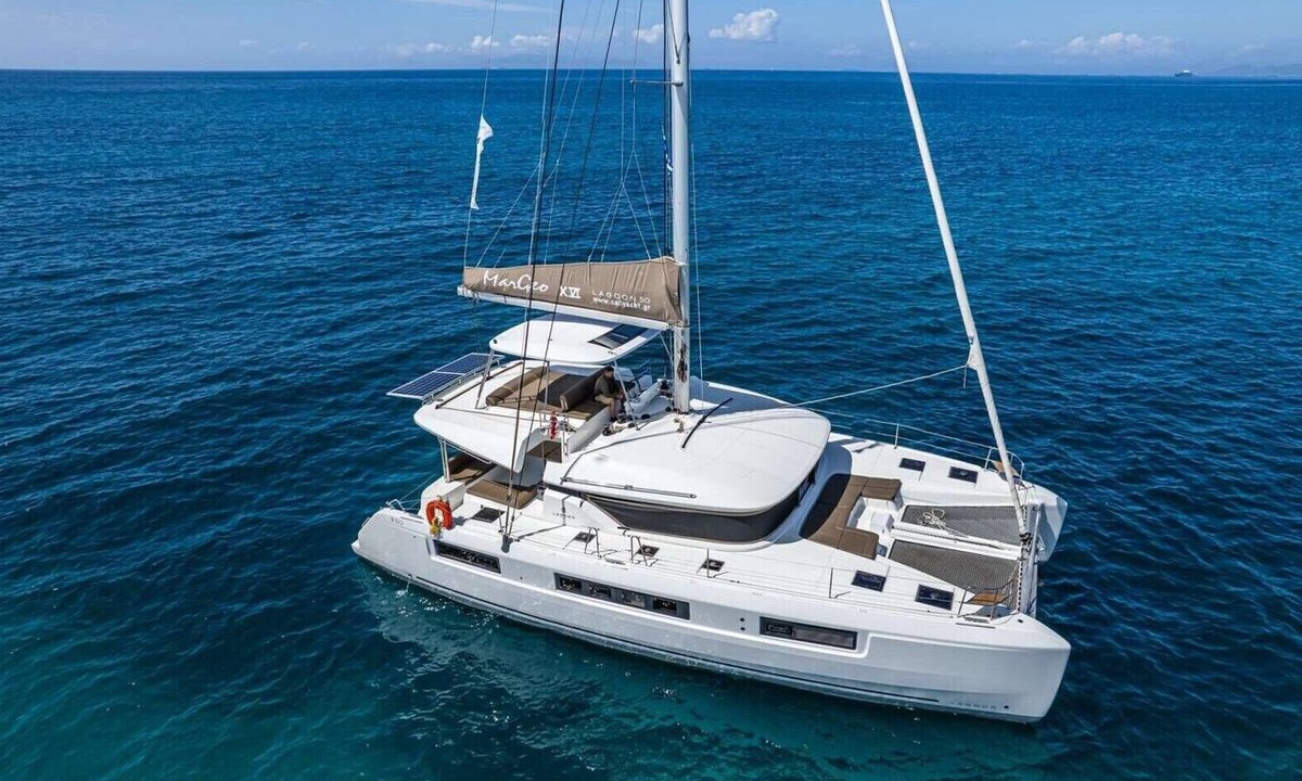 Alimos Boat Rental | Sun-Kissed Sailing Adventure in Islas Sarónicas