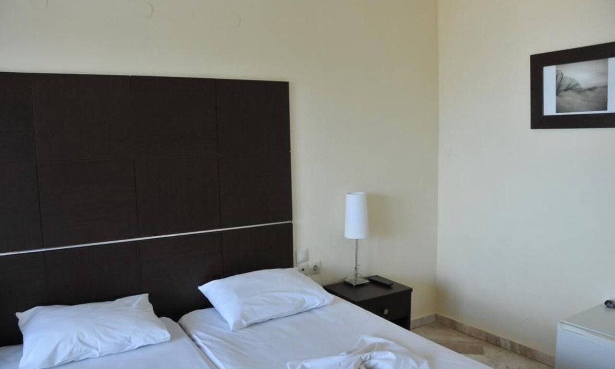 Skala Rachoniou Hotel | Sunrise Beach