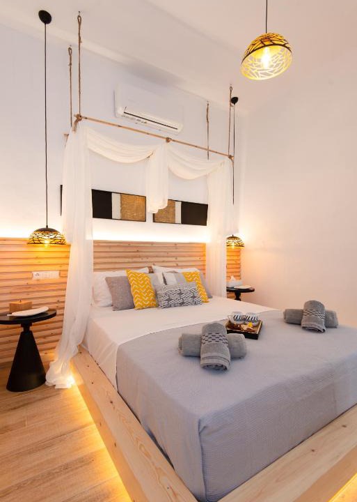 Vathi Apartment | Sunset Coast House - WOOD