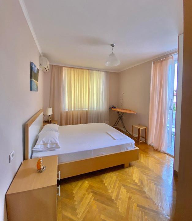 Qender Apartment | Sunshine Central Apartment